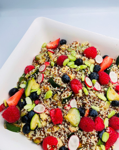 SALADE DE QUINOA AUX FRUITS FRAIS (1.2KG)