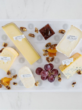 PLATEAU DE FROMAGES ENTIERS AFFINES 4-6 PERSONNES