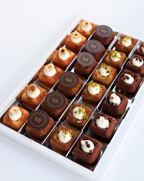 PLATEAU DE 48 MINI FINANCIERS