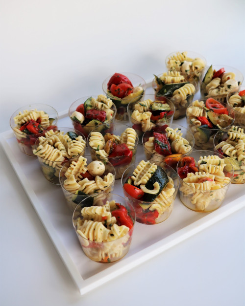 MINI SALADES ITALIENNES (18 PIECES)