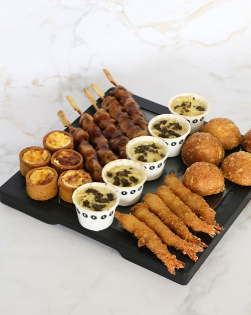 BOUCHÉES CHAUDES 50 PIÈCES