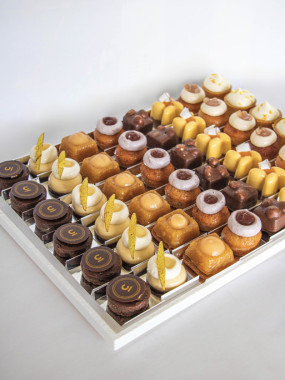 PLATEAU DE 24 MINIATURES CHOCOLAT ET FRUITS