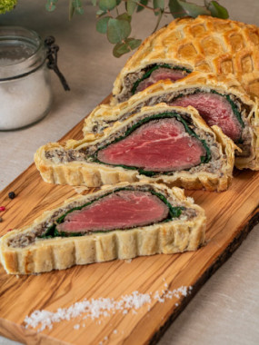 FILET DE BOEUF WELLINGTON, SAUCE AU FOIE GRAS
