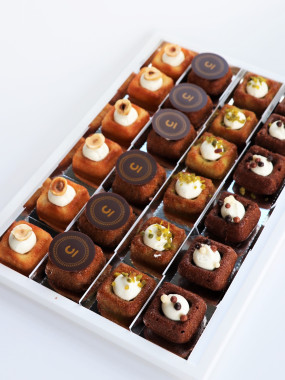 PLATEAU DE 14 MINI FINANCIERS