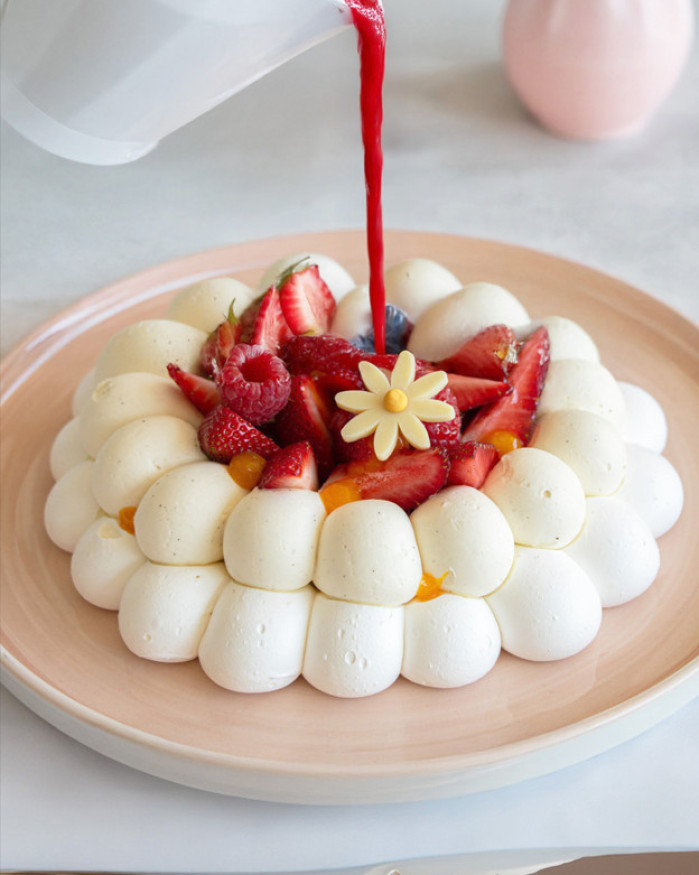 PAVLOVA AUX FRUITS DE SAISON - 6 PERSONNES (CATALOGUE)