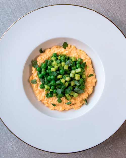 BROUILLADE D'OEUFS, MINESTRONE DE LÉGUMES VERTS AU PISTOU