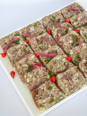 TERRINE DE LAPIN AUX OLIVES