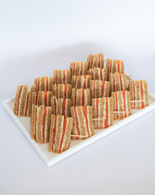 MINI CROQUES AU SAUMON FUMÉ (20 PIECES)