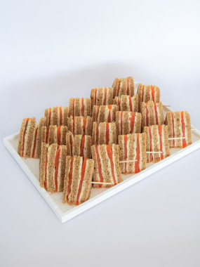 MINI CROQUES AU SAUMON FUMÉ (20 PIECES)