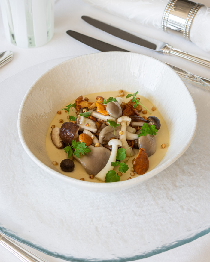 ROYALE DE FOIE GRAS, CHAMPIGNONS EN SALADE