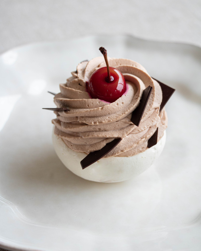 PAVLOVA AUX FRUITS DE SAISON INDIVIDUELLE