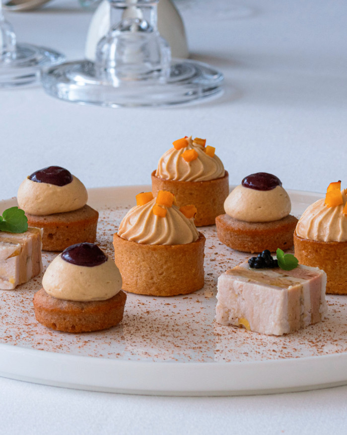 BOUCHEES FROIDES FESTIVES AU FOIE GRAS 12 PIECES 