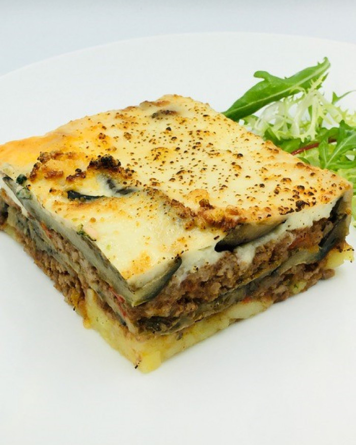 MOUSSAKA BOEUF AUBERGINES (8 PERSONNES ENVIRON)