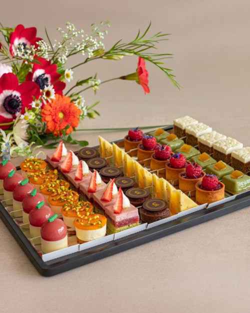  PLATEAU DE 24 MINIATURES CHOCOLAT ET FRUITS