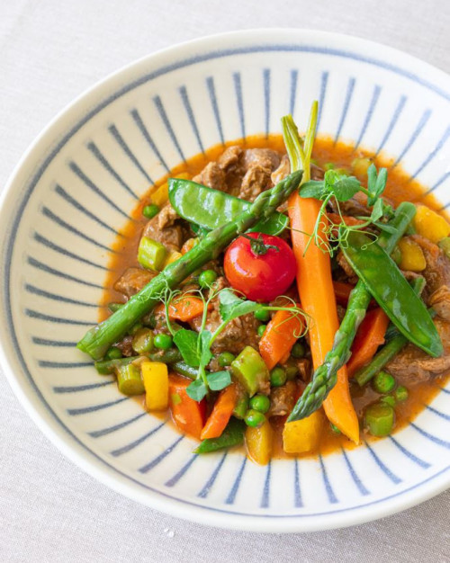 NAVARIN D'AGNEAU ET LEGUMES PRIMEURS 