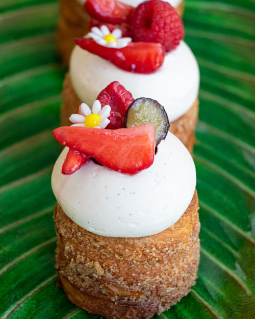 ROLL GOURMAND AUX FRUITS ROUGES