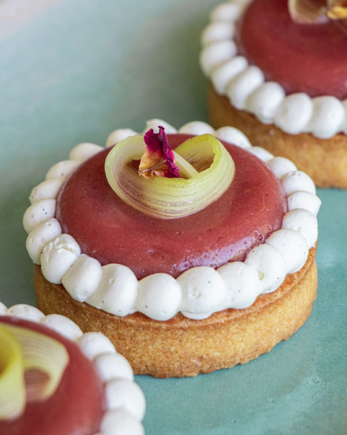 LA TARTELETTE FRAISE / RHUBARBE INDIVIDUELLE