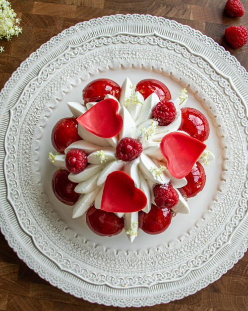 SAINT-HONORE AUX FRAMBOISES 