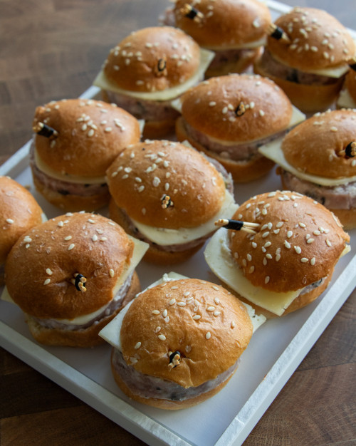 PLATEAU DE 12 MINI BURGERS LYONNAIS