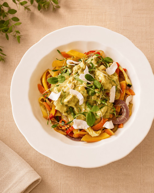 CURRY DE VOLAILLE AU LAIT DE COCO, WOK DE LEGUMES (POUR 8 PERSONNES)